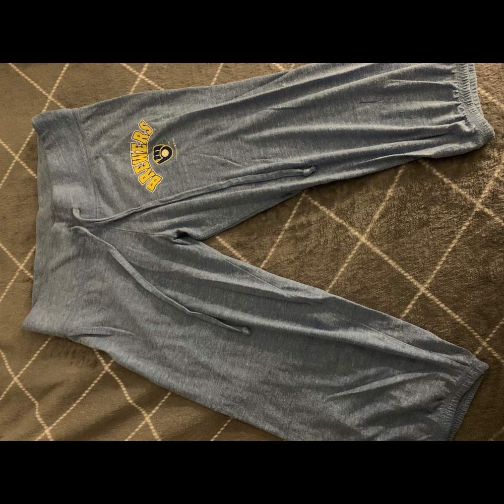 Vintage Brewers Capri Sweatpants
